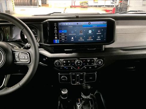 Used 2024 Jeep Wrangler Sport S w/ Convenience Group image 6