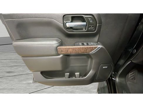 Certified 2020 GMC Sierra 1500 Denali w/ Driver Alert Package II image 9