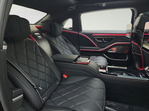 New 2026 Mercedes-Benz Maybach S 680 4MATIC image 29