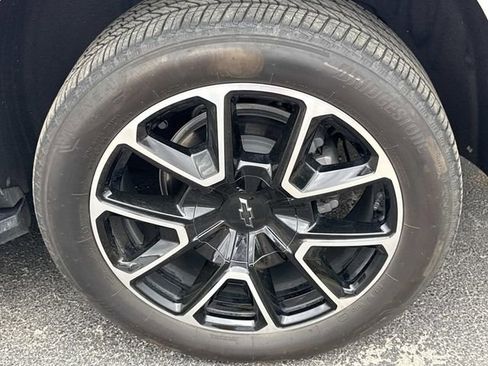 Used 2023 Chevrolet Tahoe RST w/ Luxury Package image 7