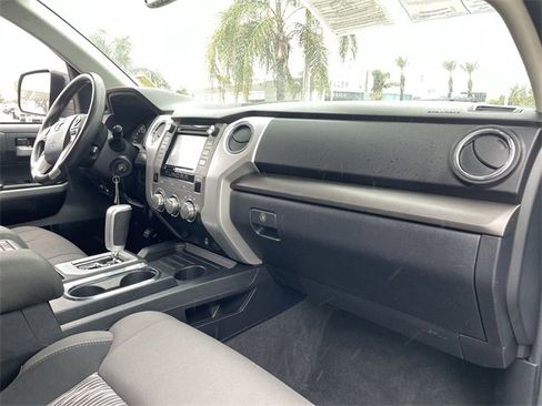 Used 2019 Toyota Tundra SR5 w/ SR5 Convenience Package image 27