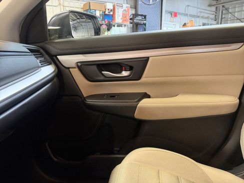 Used 2020 Honda CR-V LX image 35