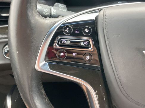 Used 2017 Cadillac Escalade ESV Platinum image 16