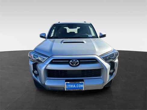 Used 2024 Toyota 4Runner TRD Off-Road Premium image 6