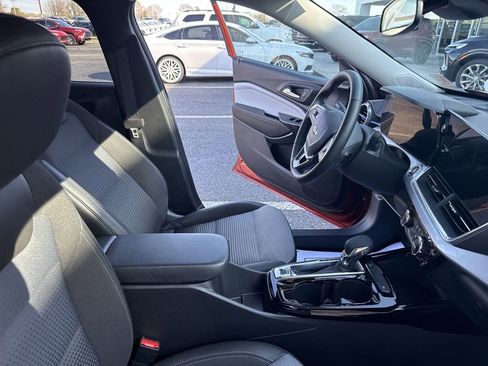 Certified 2024 Chevrolet Trax LT w/ Driver Confidence Package image 13