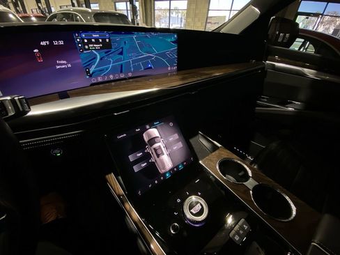 Used 2025 Cadillac Escalade Sport Platinum image 7