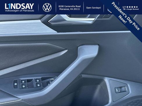 Used 2025 Volkswagen Jetta Sport image 18