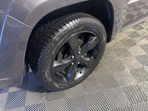 Certified 2016 Jeep Grand Cherokee High Altitude image 7