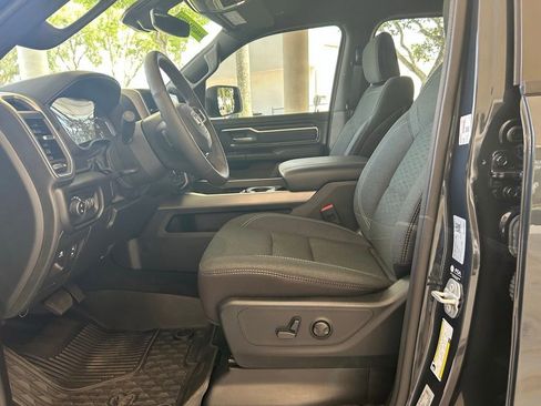Used 2025 RAM 1500 Big Horn RWD image 5