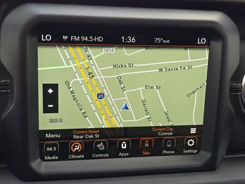 Used 2022 Jeep Wrangler Unlimited Sahara w/ Cold Weather Group AWD/4WD image 22