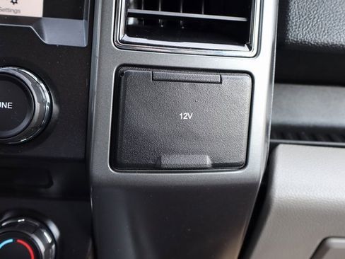 Used 2018 Ford F150 XLT w/ Equipment Group 302A Luxury image 32