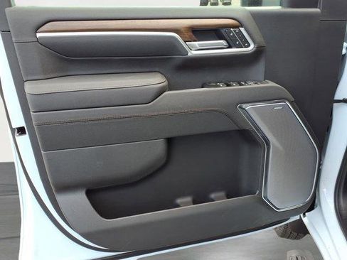 New 2026 Chevrolet Silverado 3500 High Country w/ High Country Premium Package AWD/4WD image 15