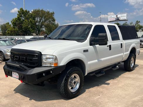 Used 2004 Ford F350 Lariat AWD/4WD image 2