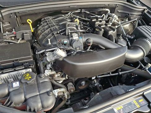 Used 2024 Dodge Durango GT image 29