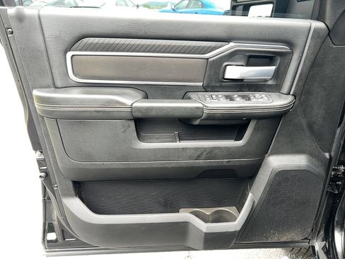Used 2025 RAM 3500 Big Horn AWD/4WD image 13
