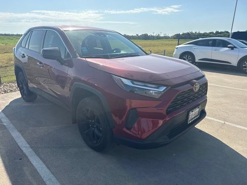 Used 2024 Toyota RAV4 LE FWD image 1