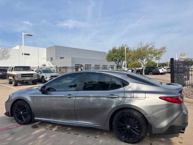 Used 2025 Toyota Camry SE w/ Convenience Package FWD image 8