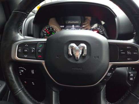 Used 2019 RAM 1500 Big Horn AWD/4WD image 6