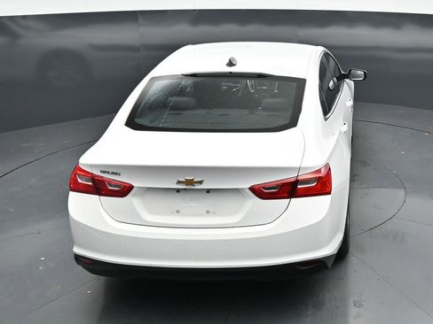 Used 2017 Chevrolet Malibu LS FWD image 23