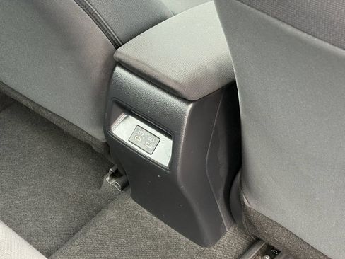 Used 2024 Toyota Corolla LE FWD image 21