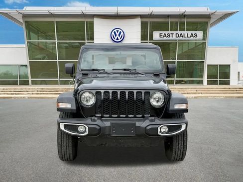 Used 2023 Jeep Gladiator Sport AWD/4WD image 5