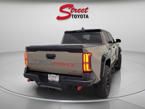 Used 2025 Toyota Tacoma 4x4 Double Cab Hybrid image 4