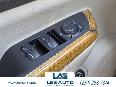 Used 2017 GMC Acadia Denali w/ Technology Package FWD image 22