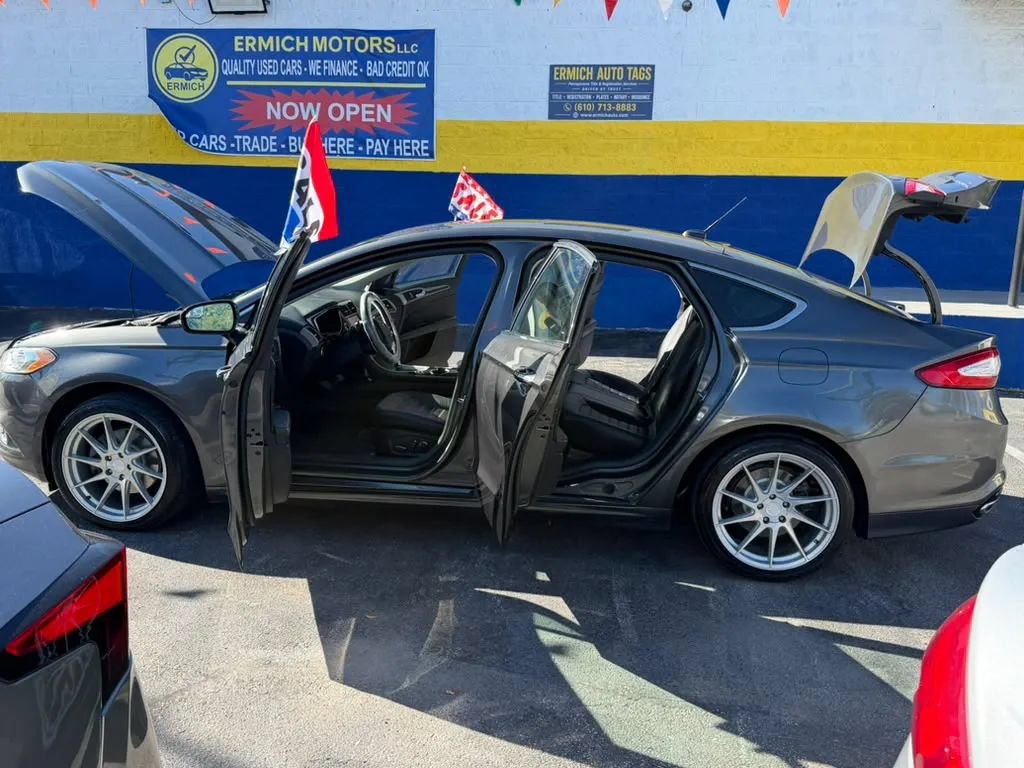 Used 2016 Ford Fusion SE w/ Equipment Group 202A AWD/4WD image 8
