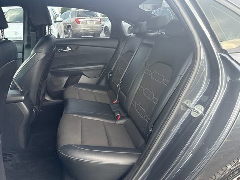 Used 2023 Kia Forte GT-Line w/ GT-Line Premium Package FWD image 8