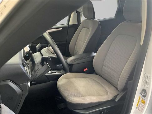 Used 2022 Ford Escape SE FWD image 21