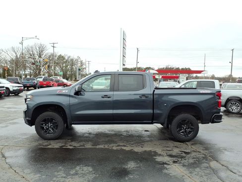 Used 2021 Chevrolet Silverado 1500 LT Trail Boss w/ Convenience Package II image 7