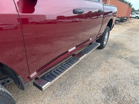 Used 2024 RAM 2500 Tradesman w/ Chrome Appearance Group AWD/4WD image 13