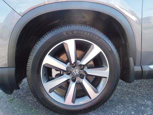 Used 2023 Honda Pilot Elite image 10