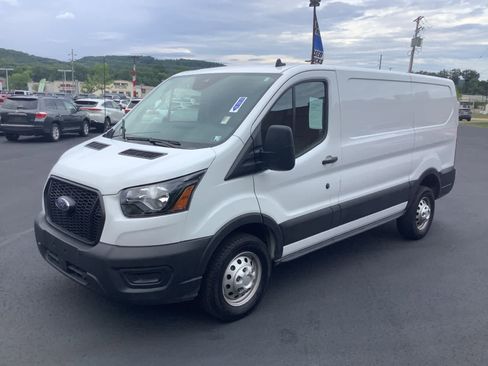Used 2024 Ford Transit 250 Low Roof AWD image 2