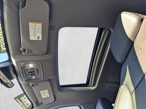 Used 2024 GMC Sierra 3500 Denali w/ Denali Reserve Package image 16