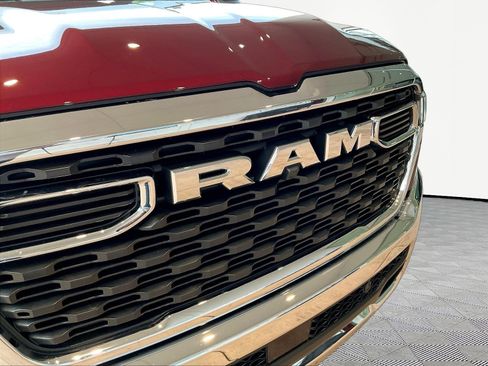 Used 2025 RAM 1500 Big Horn AWD/4WD image 32