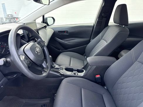 Used 2025 Toyota Corolla LE FWD image 20