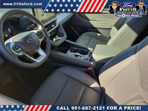 New 2026 Ford Explorer Active w/ Active Comfort Package image 3
