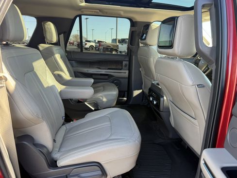 Used 2018 Ford Expedition Max Limited w/ Equipment Group 302A image 11