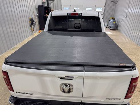 Used 2020 RAM 1500 Laramie AWD/4WD image 5