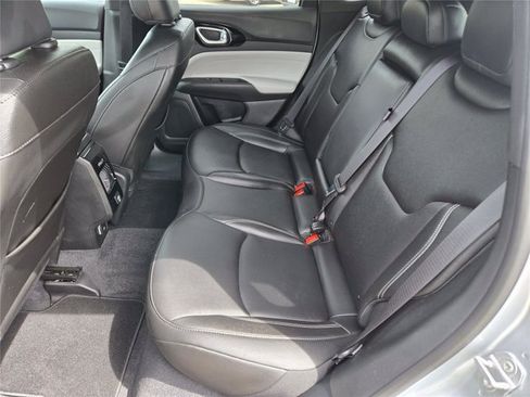 Certified 2025 Jeep Compass Limited AWD/4WD image 37