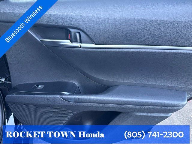 Used 2019 Toyota Camry LE FWD image 14