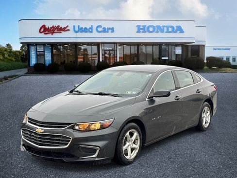 Used 2018 Chevrolet Malibu LS w/ LPO, Convenience Package 1 FWD image 1