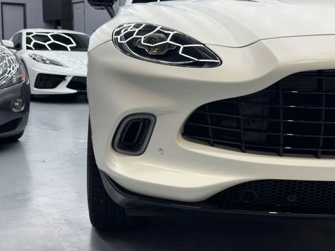 Used 2023 Aston Martin DBX image 29