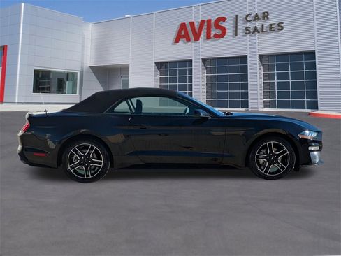 Used 2023 Ford Mustang Premium image 5