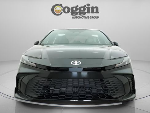 New 2026 Toyota Camry SE image 28