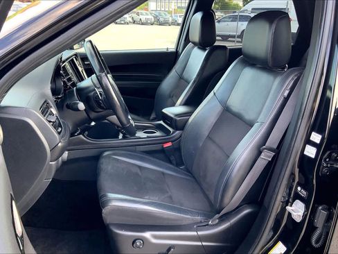 Used 2022 Dodge Durango GT RWD image 15