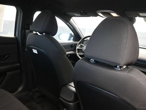 Certified 2025 Hyundai Elantra Sport FWD image 16