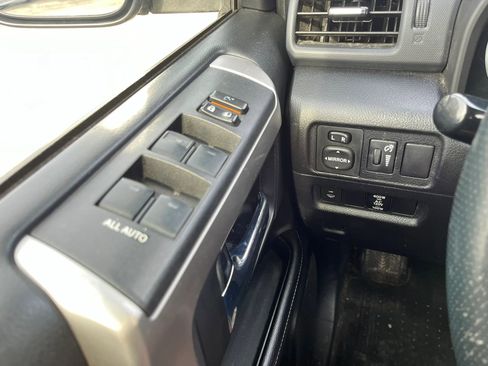 Used 2016 Toyota 4Runner SR5 Premium image 25