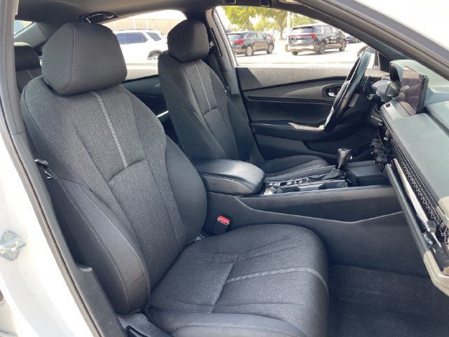 Used 2024 Honda Accord Sport image 27